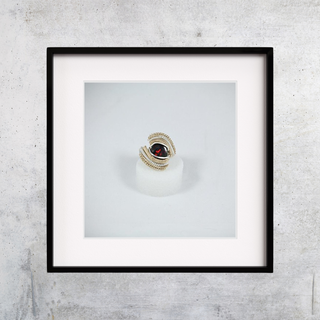 Elements.W°1 - 'Opalesque'